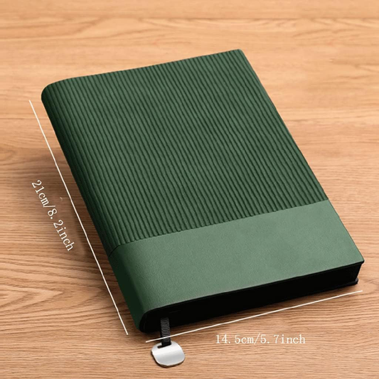 Agendă AristoNote verde, format A5, cu copertă flexibilă din piele ecologică – ideală ca jurnal personal sau planificator elegant.