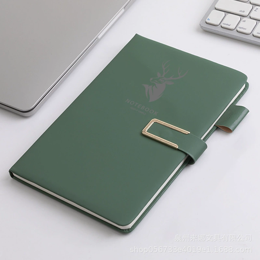 Agendă AristoNote A5 cu închidere magnetică, copertă din piele ecologică, culoare neagră – elegantă și practică pentru birou sau uz personal.