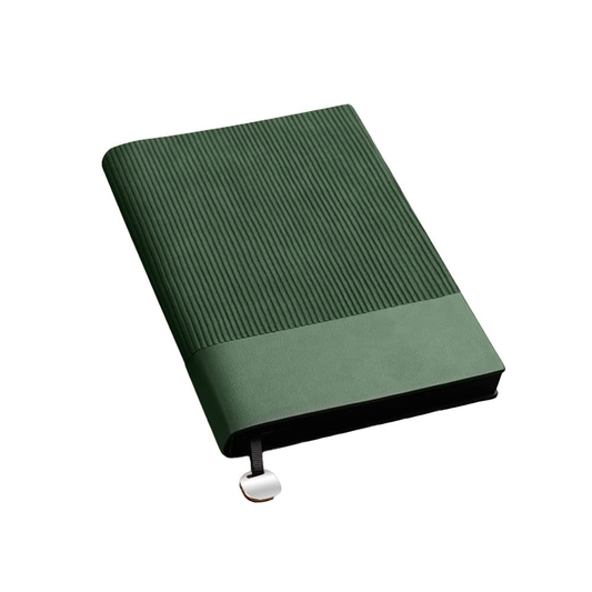 Agendă AristoNote verde, format A5, cu copertă flexibilă din piele ecologică – ideală ca jurnal personal sau planificator elegant.