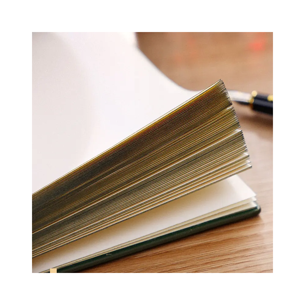 Agendă AristoNote verde, format A5, cu copertă flexibilă din piele ecologică – ideală ca jurnal personal sau planificator elegant.